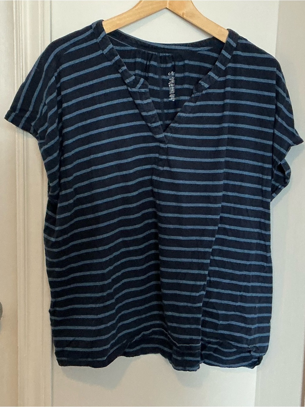 George Navy and Light Blue Striped V-Neck Tee Size 3X